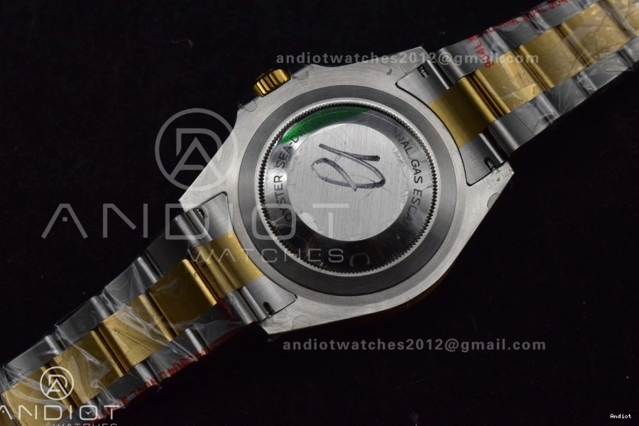 A2824 YG Tone SS Best Edition Black SS 126603 Bracelet Sea-Dweller Two V3 GMF on YG Dial 0128